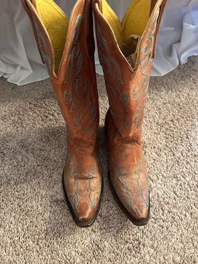 Cavender’s Boots size 6.5